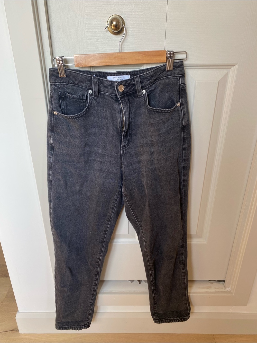 Dynamite Boyfriend Jeans in Faded Black